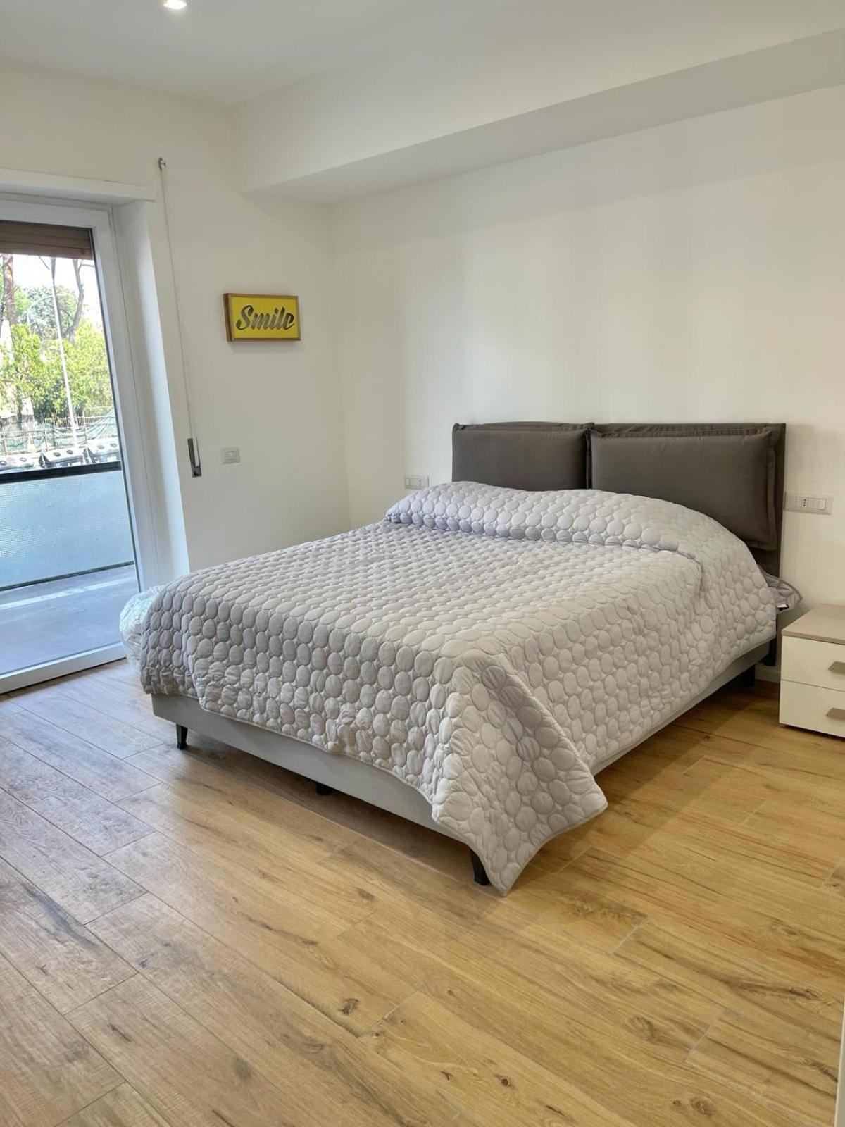 Appartement Pm 34 Viale Imperatore - 50 Mt From Metro San Paolo *