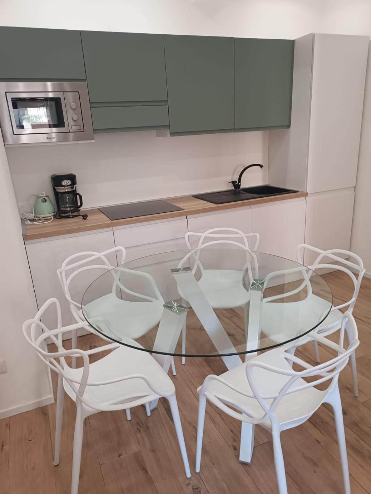 Appartement Pm 34 Viale Imperatore - 50 Mt From Metro San Paolo *